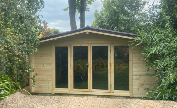 5x6m Log cabin with doubled glazed front wall_1